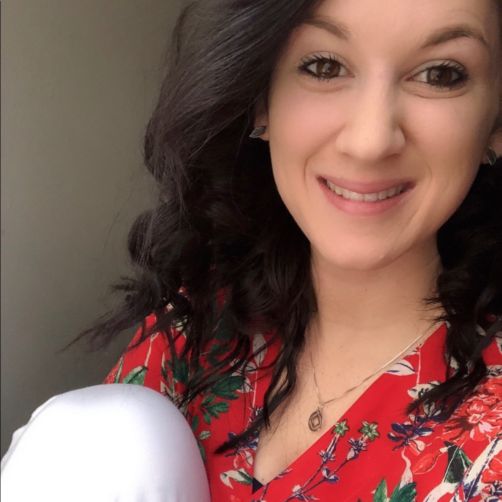 Meet your Posher, Desiree